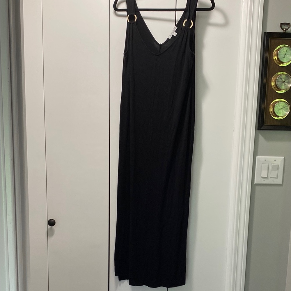 Elegant Black Sleeveless Dress